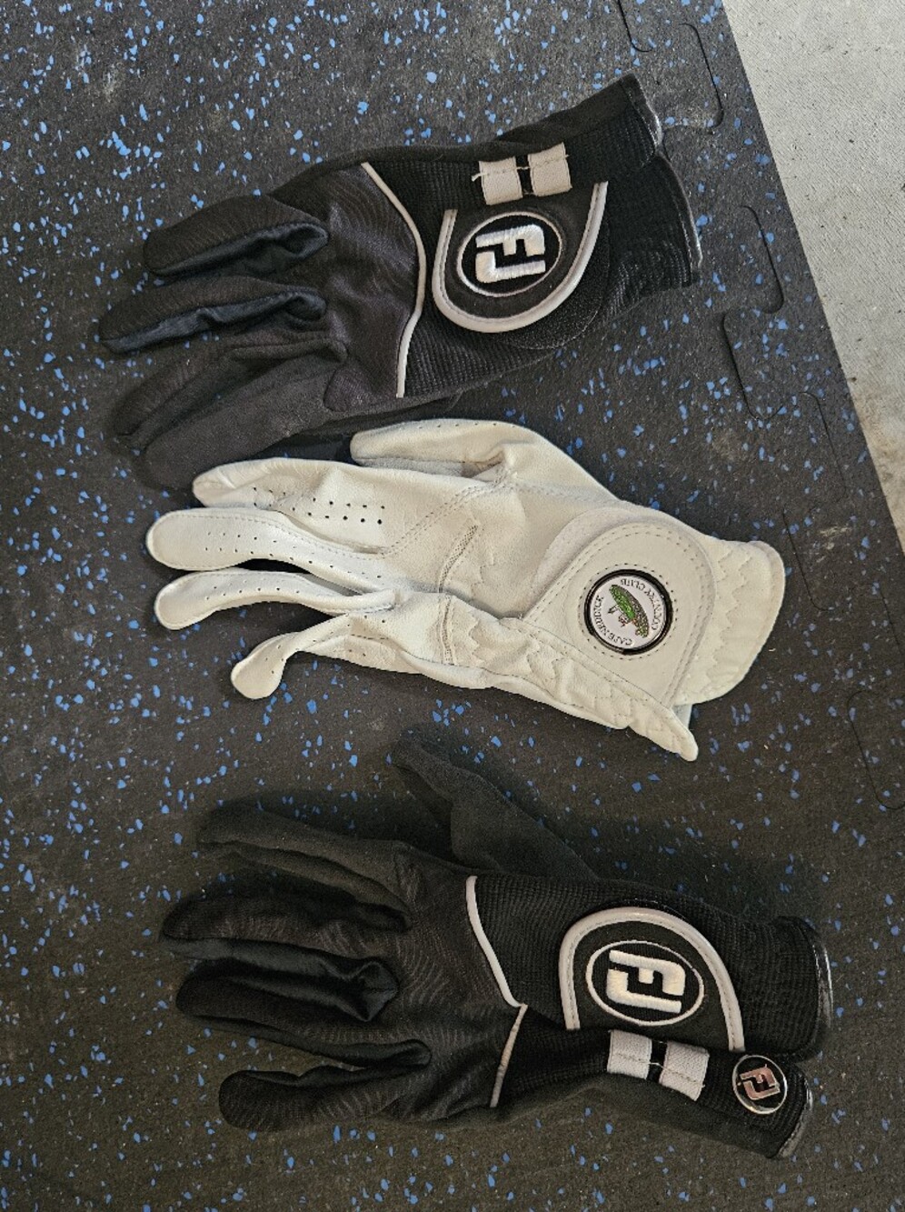 NEW FootJoy Women’s Golf Glove Lot (3 Gloves - Single Hand Bundle) Sz S / LM